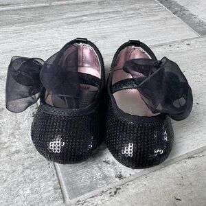 Stuart Weitzman "Baby Bling" Sequin Crib Shoe - size 1